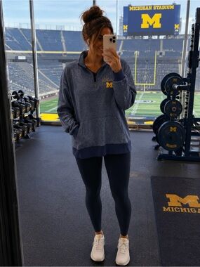 Champion Navy Michigan Wolverines 1/4 Zip Sweatshirt